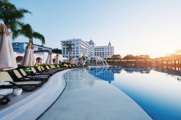 Hotel Apartments & Suites